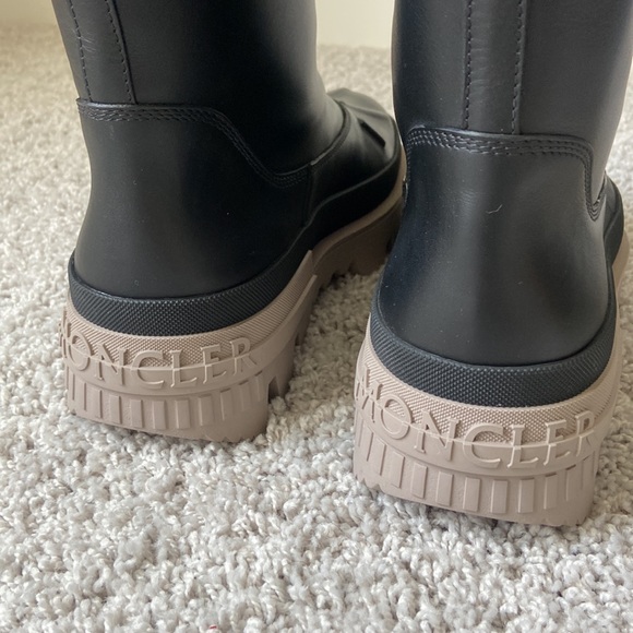 NWT Authentic MONCLER  Duck boot (Women) - Picture 2 of 12